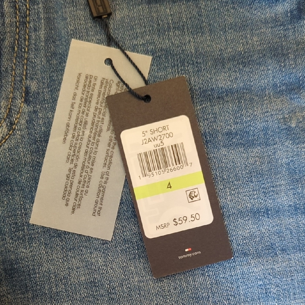 NWT Tommy Hilfiger Greenwich Medium Blue Denim 5" Frayed Hem Shorts - Picture 3 of 7